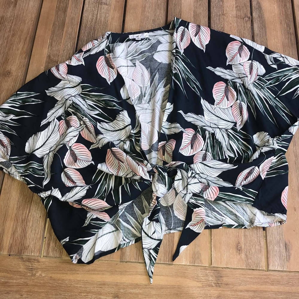 Tie front crop top
